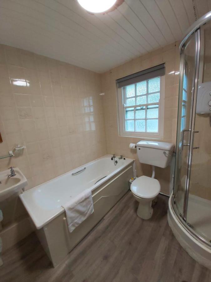 Corofin Lake Cottages Buitenkant foto